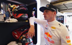 Verstappen rischia dopo insulto a commissario FIA