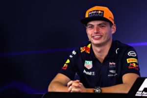 Max Verstappen rimarrà in Red Bull fino al 2020