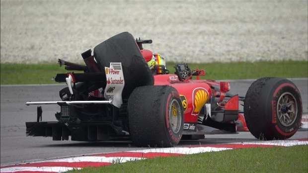 Il cambio della Ferrari di Vettel è uscito indenne dal botto con Stroll