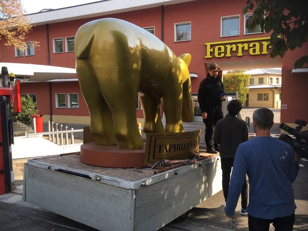 La beffa continua: Arrivabene premiato da Striscia con un Tapiro d'oro