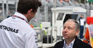 Toto Wolff e Jean Todt rispondono ad Horner dicendogli che la regola sul numero di motori da utilizzare era stata già decisa