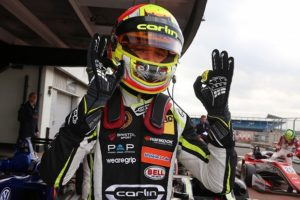 Lando Norris ad Abu Dhabi sulla F2 del team Campos Racing