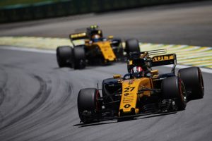 Renault verso Abu Dhabi: lotta serrata con Toro Rosso e Haas