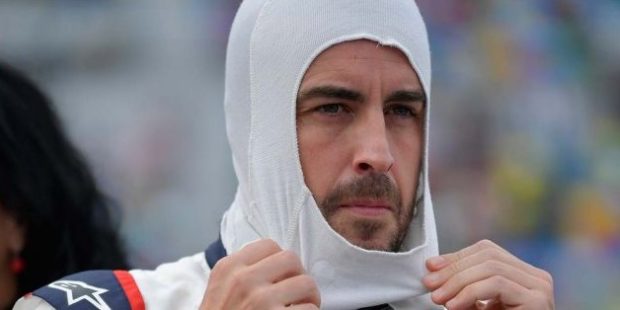 Eric Boullier non solo ritiene positiva la partecipazione al WEC di Fernando Alonso, ma crede anche che le gare di resistenza possano aiutarlo ad avere meno distrazioni e tentazioni. Secondo il Team Principal della McLaren, il pilota spagnolo è prontissimo per questa nuova avventura, ma su questo avevamo dubbi?