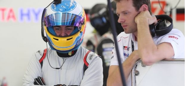 L'amore di Fernando Alonso per le sfide è ormai cosa nota, ma il pilota spagnolo sembra un inesauribile fonte di sorprese. Conciliare WEC e Formula 1 non lo spaventano, anzi ha sempre fame di vittoria e nuovi esperimenti!