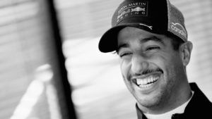 Daniel Ricciardo ha affermato che il team Red Bull è più pronto che mai per la stagione che a breve inizierà. Nei test vi sono stati molti segnali incoraggianti, che hanno dato molta fiducia. Sarà questo l'anno giusto per la Red Bull per tornare alla vittoria?