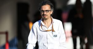 Dopo l'ufficializzazione della sua partenza dalla FIA, per cui è stato il Direttore per la sicurezza dal 2014 e vice di Charlie Whiting nel 2017, Laurent Mekies collaborerà con la Ferrari dal prossimo settembre. C'è già chi afferma che tutto ciò sia totalmente inappropriato