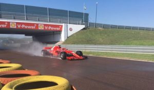 Giovinazzi a Fiorano sulla Sf71-H