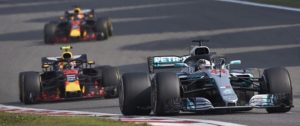 Il Team Principal Toto Wolff afferma che la Mercedes non ha mai considerato la possibilità di adottare la stessa strategia utilizzata dalla Red Bull, cioè di effettuare un pit stop per Lewis Hamilton dopo l'ingresso della Safety Car in Cina, seppur con il senno di poi, si poteva almeno tentare