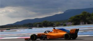 Weekend nero per la McLaren in Francia. Fernando Alonso spiega tutti i problemi avuti, la partenza caotica, il duello con Sebastian Vettel, ma resta fiducioso per i prossimi GP, seppur ci sia ancora molto lavoro da fare. Riusciremo presto a vedere una McLaren competitiva?