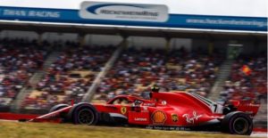 L'errore commesso da Kimi Raikkonen ha compromesso la sua lotta per la pole position, ma domani in gara farà di tutto per ottenere la vittoria, ce la farà?