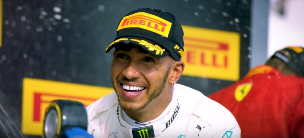 Che consigli darebbe Lewis Hamilton al suo giovane se stesso sulla Formula 1? Scopriamolo grazie ad un fantastico video pubblicato sulla pagina ufficiale Facebook della Formula 1. Siete pronti ad emozionarvi?