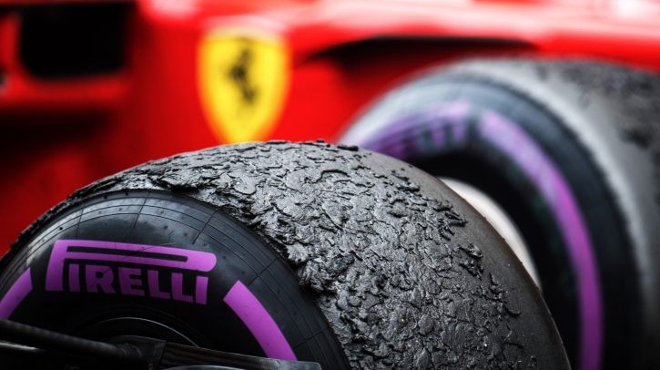 Nel caso in cui in Formula 1 decidano di tornare ad avere più fornitori di pneumatici, Pirelli sarebbe pronta a combattere per continuare ad avere il suo posto. Mario Isola spiega i pro ed i contro di questa scelta