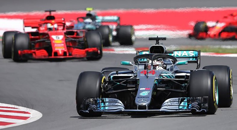 Hamilton: "Non solo in pista, abbiamo vinto anche una guerra psicologica"