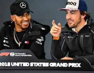 Alonso:" Hamilton è tra i cinque piloti più forti nella storia della F1"