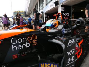 Formula 3 | Sophia Flörsch parla dopo la sua operazione: "Sono sopravvissuta, voglio tornare a correre!"