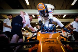 Carlos Sainz McLaren Abu Dhabi Test