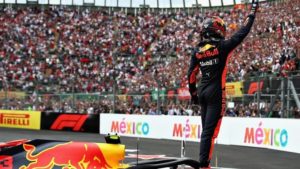 Helmut Marko:" Max Verstappen diventerà il più giovane campione del mondo"