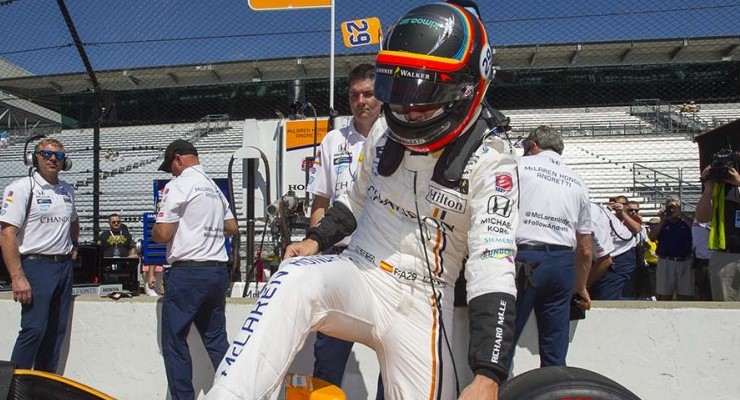 Fernando Alonso livrea casco Indianapolis