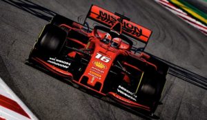 Leclerc: "Gli altri si stanno nascondendo, dobbiamo continuare a spingere"