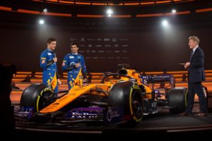 Formula 1 | Incendio nel box McLaren, tre mebri lievemente ustionati