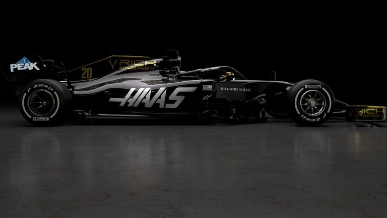 E' stata la Haas il primo team a scendere in pista a Barcellona