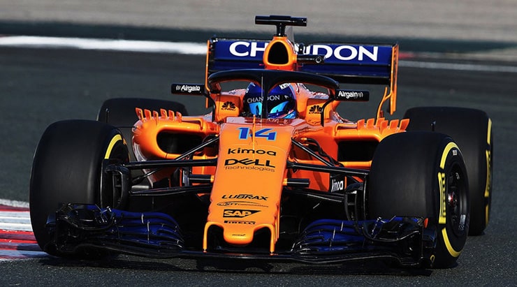 Fernando Alonso torna in pista con la McLaren