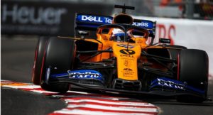 mclaren elogia renault