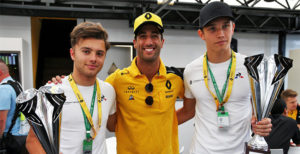 ricciardo renault