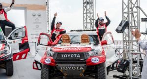 Alonso Rally Arabia Saudita Podio