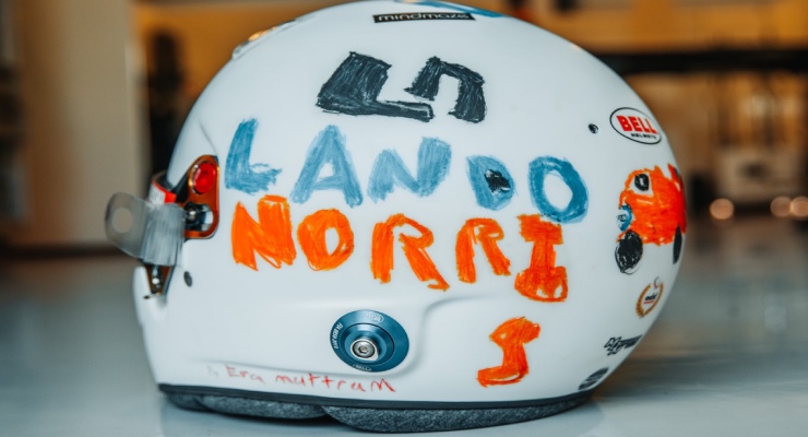 Norris, il nuovo casco disegnato da una bimba