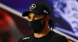 Hamilton: "Red Bull ancora in corsa per il titolo"