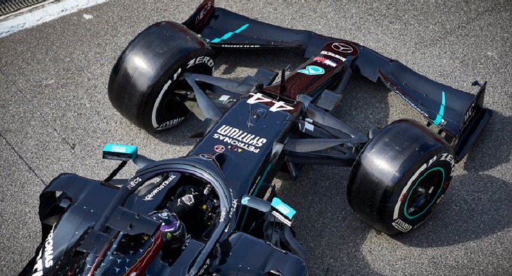 Wolff-contratto-Hamilton