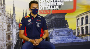 Albon: "Verstappen non fa politica dentro la squadra"