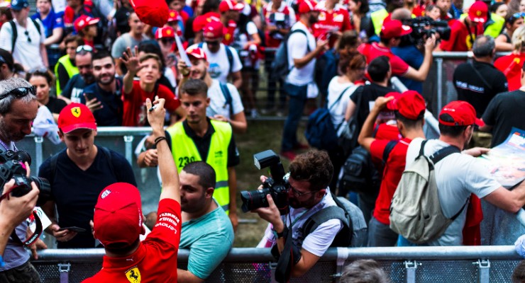 La parola pazienza non esiste nel dizionario dei tifosi Ferrari