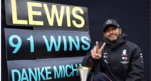 Il padre di Hamilton è triste per l'assenza di Schumacher