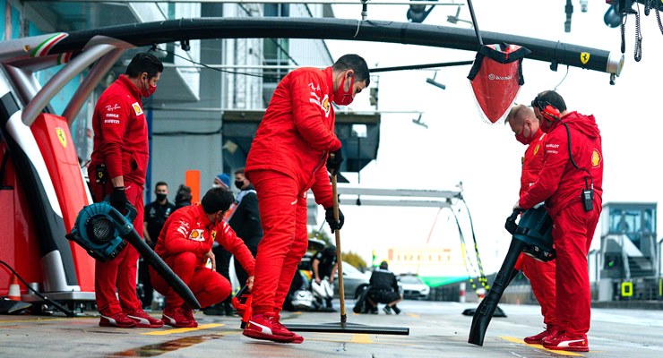 Pit-lane box Ferrari GP Eifel 2020