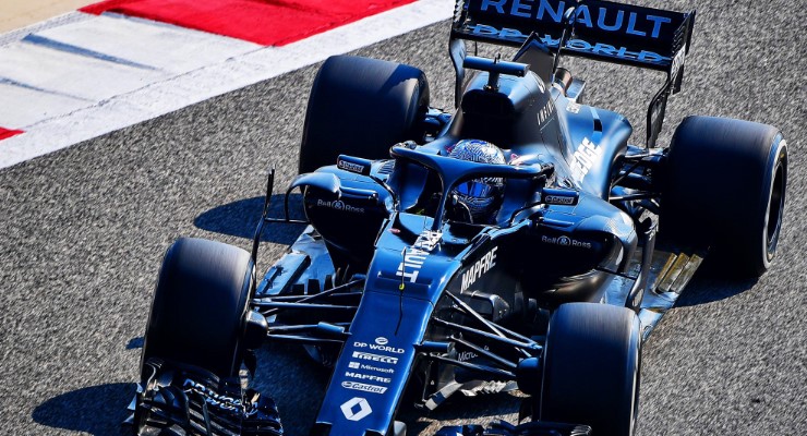 In casa Renault ancora non sanno se Fernando Alonso effettuerà i test ad Abu Dhabi, perché dal fronte FIA ancora tutto tace