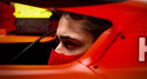 Leclerc apprezza la Mercedes ma vuole restare in Ferrari