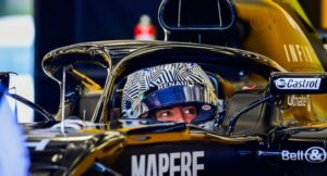 Alonso testa la Renault RS18 a Sakhir