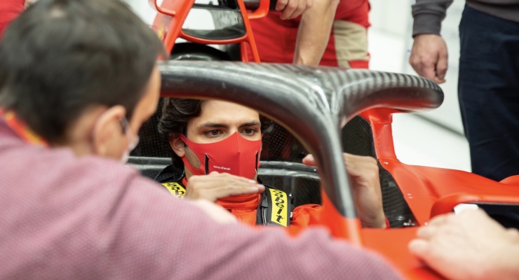 Sainz: "All'inizio sarà difficile stare dietro a Leclerc"