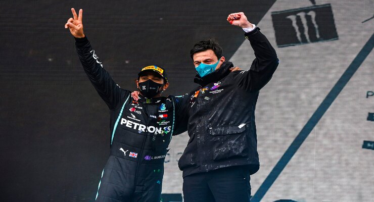 Hamilton contratto