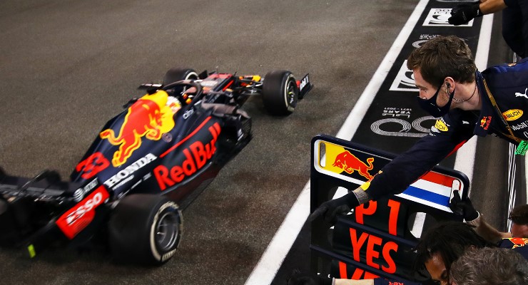 Red Bull potrebbe perdere Verstappen per una clausola
