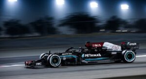 Mercedes, low-rake al centro delle difficoltà della W12