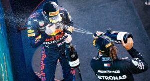 Horner: "Red Bull ha le carte per vincere il mondiale"