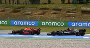 Ecclestone non ha dubbi: Hamilton la spunterà su Verstappen