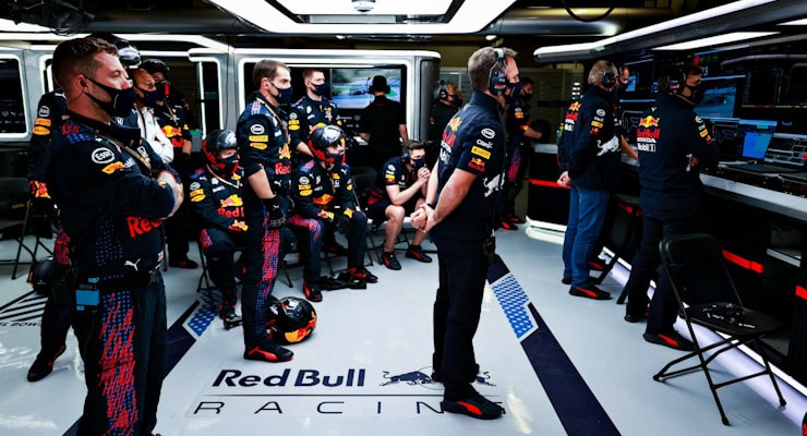 Red Bull collaboratori Mercedes