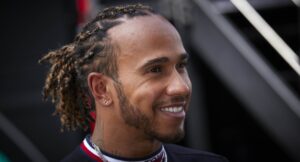 Gran Bretagna: Hamilton in Mercedes per due anni