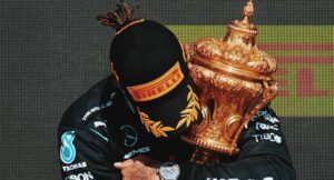 La Formula 1 denuncia e condanna il razzismo