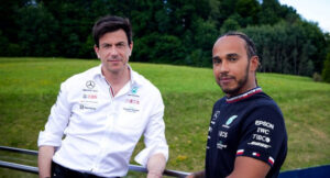 Hamilton Firma Mercedes